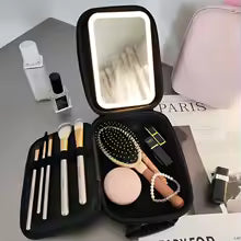ESTUCHE DE MAQUILLAJE LED CON ESPEJO